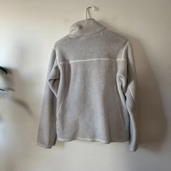 Patagonia Re-Tool Snap-T Pullover in light gray - Picture 3 of 10